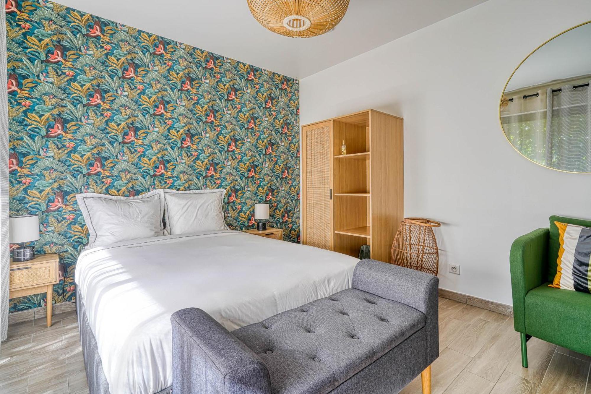 Superbe Studio Avec Terrasse Brunoy Exteriér fotografie